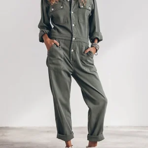 Einara - Jumpsuit med avslappet passform og knapp foran for kvinner